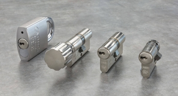 ABUS XP20S Schliezylinder Trzylinder Bohrmuldenschlssel Sicherungskarte Not- und Gefahrenfunktion XP20